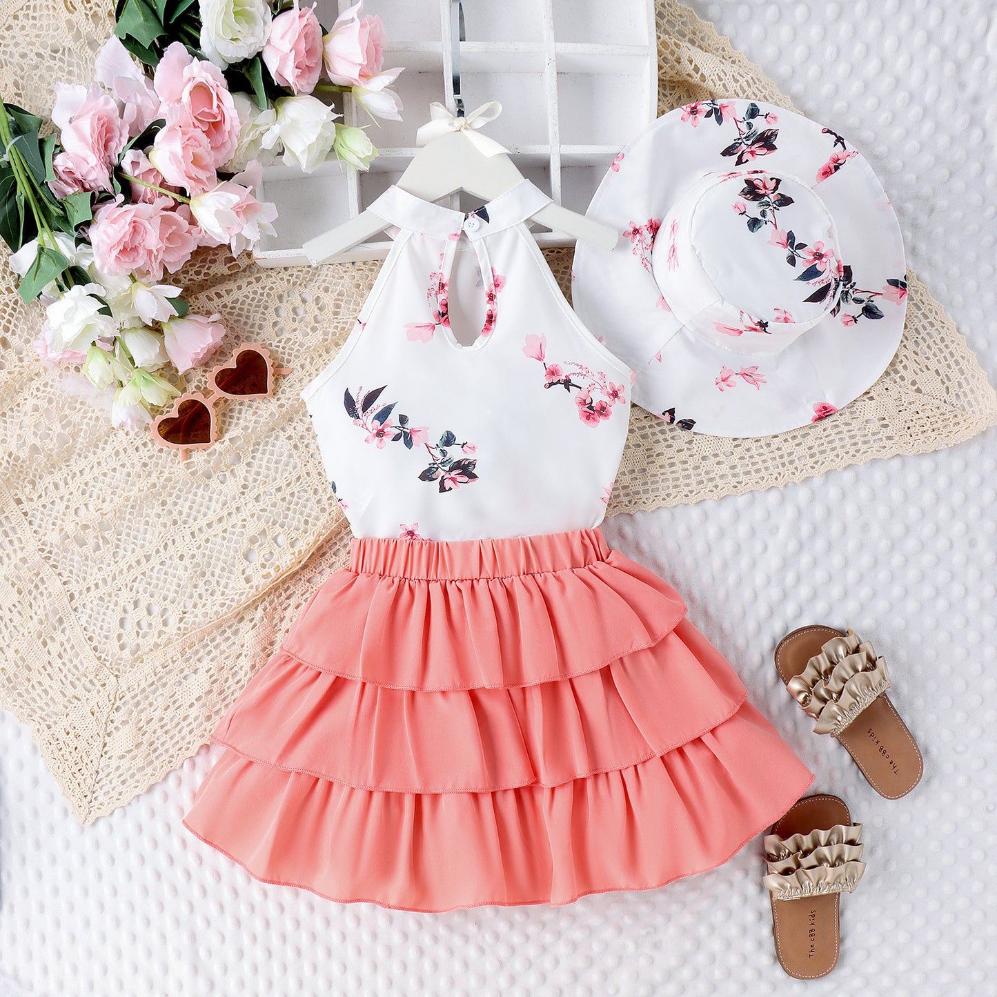 Printed Halter Top Cake Skirt With Hat Suit