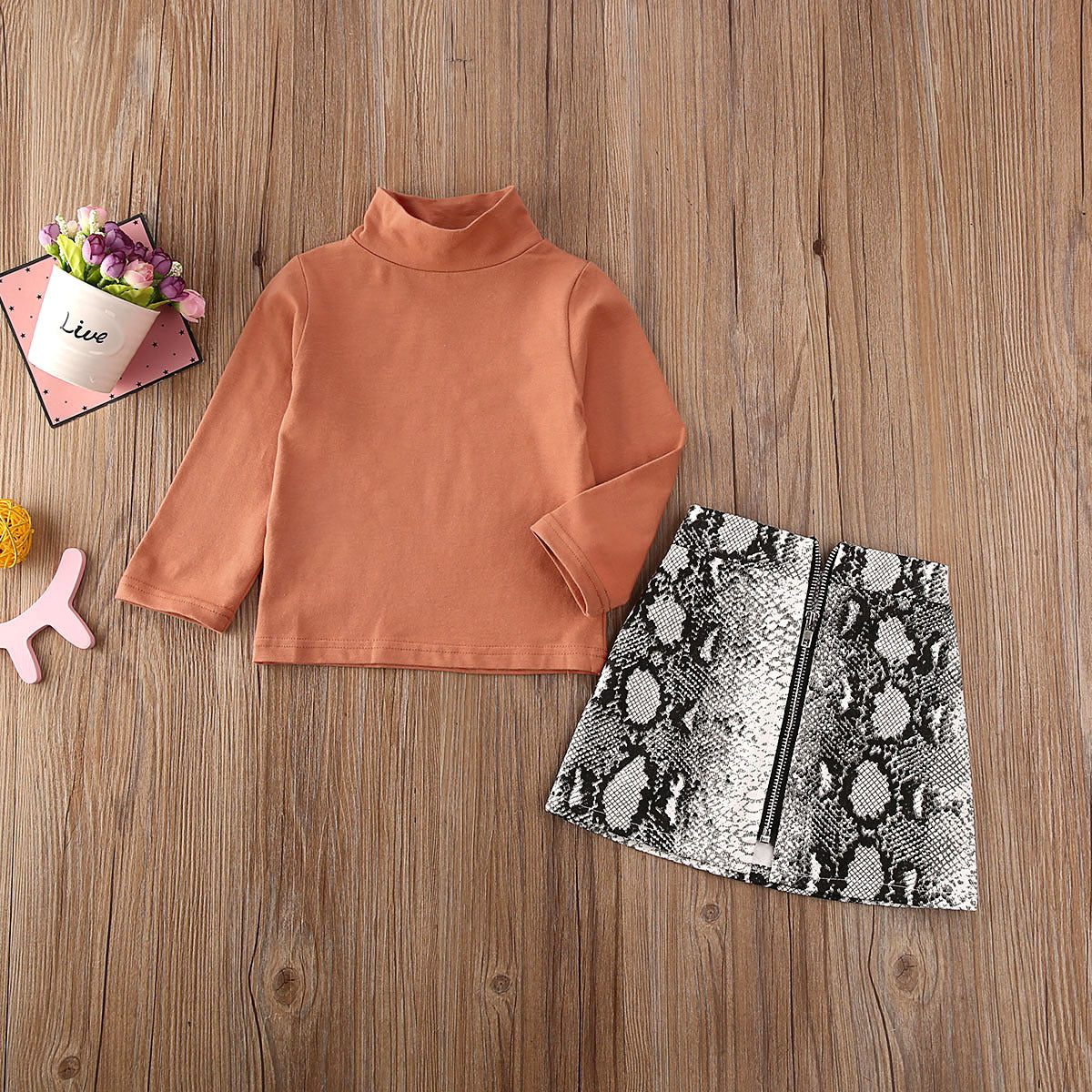 Two piece snake skin skirt