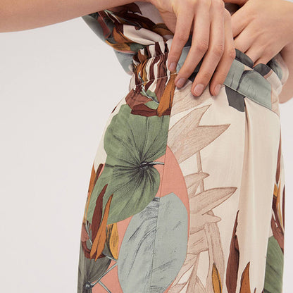 Ladies V-neck Casual Short Sleeve Shorts Set