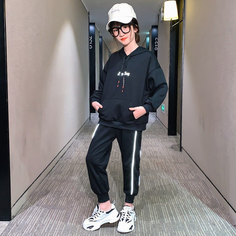 CUHK Fashion Western Two-Piece Girl