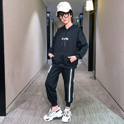 CUHK Fashion Western Two-Piece Girl