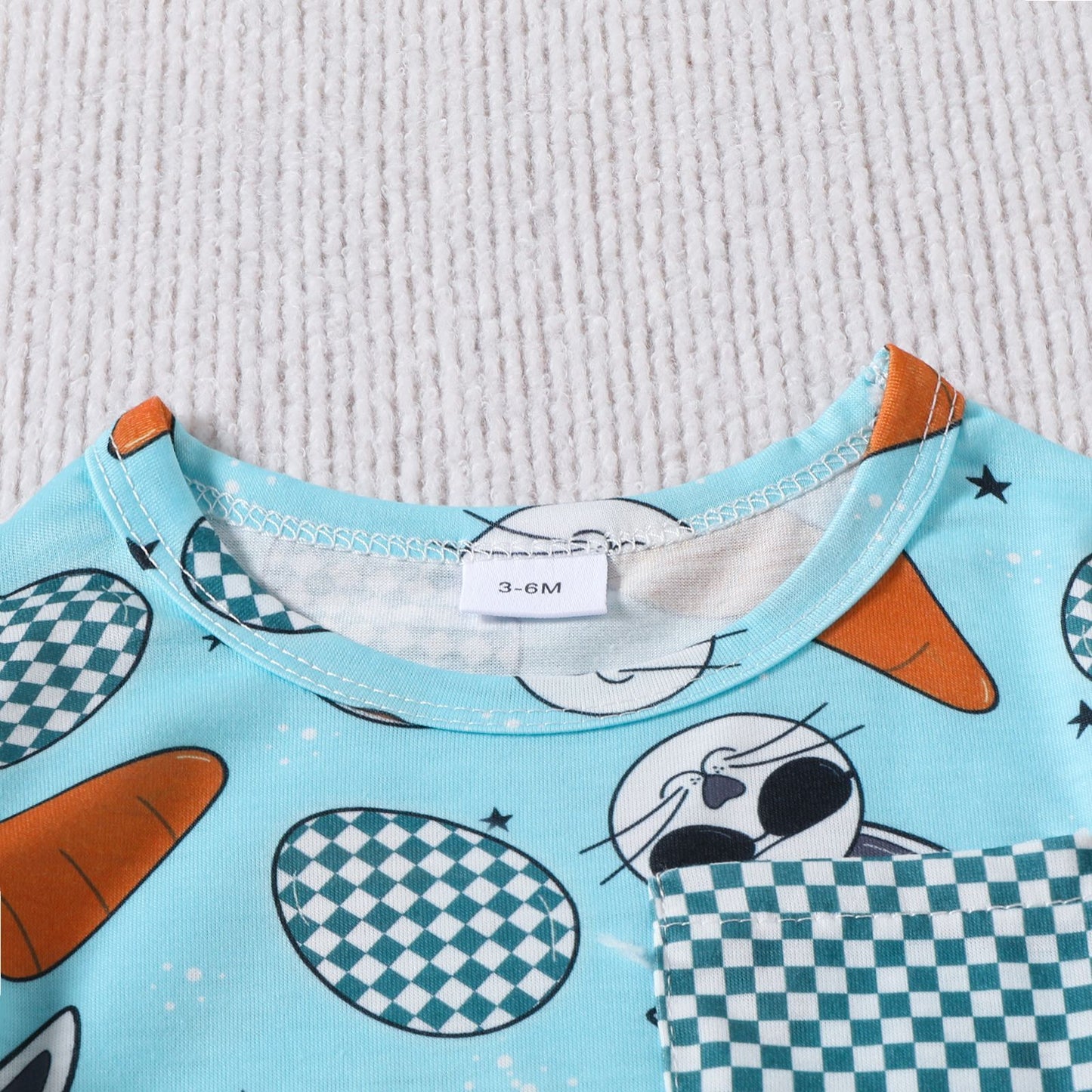 Rabbit Carrot Printed Plaid Pocket Short Sleeve