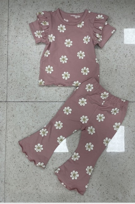 New HANAJIRUSHI Flounced Sleeve Suit