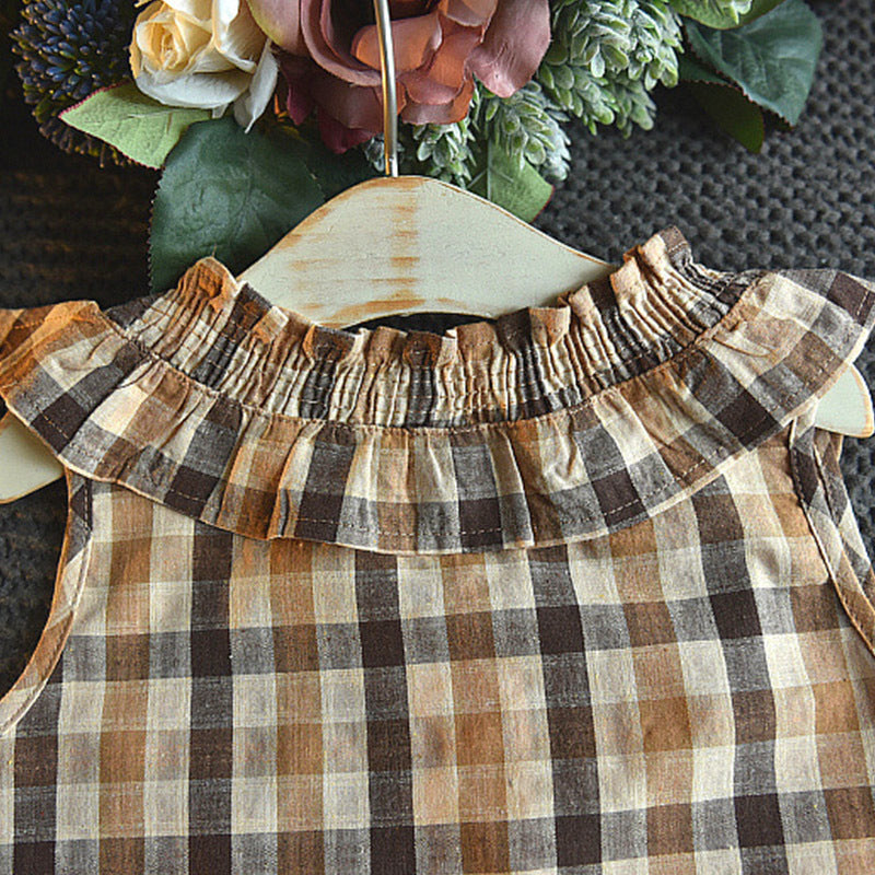 Two-piece plaid sleeveless brown skirt