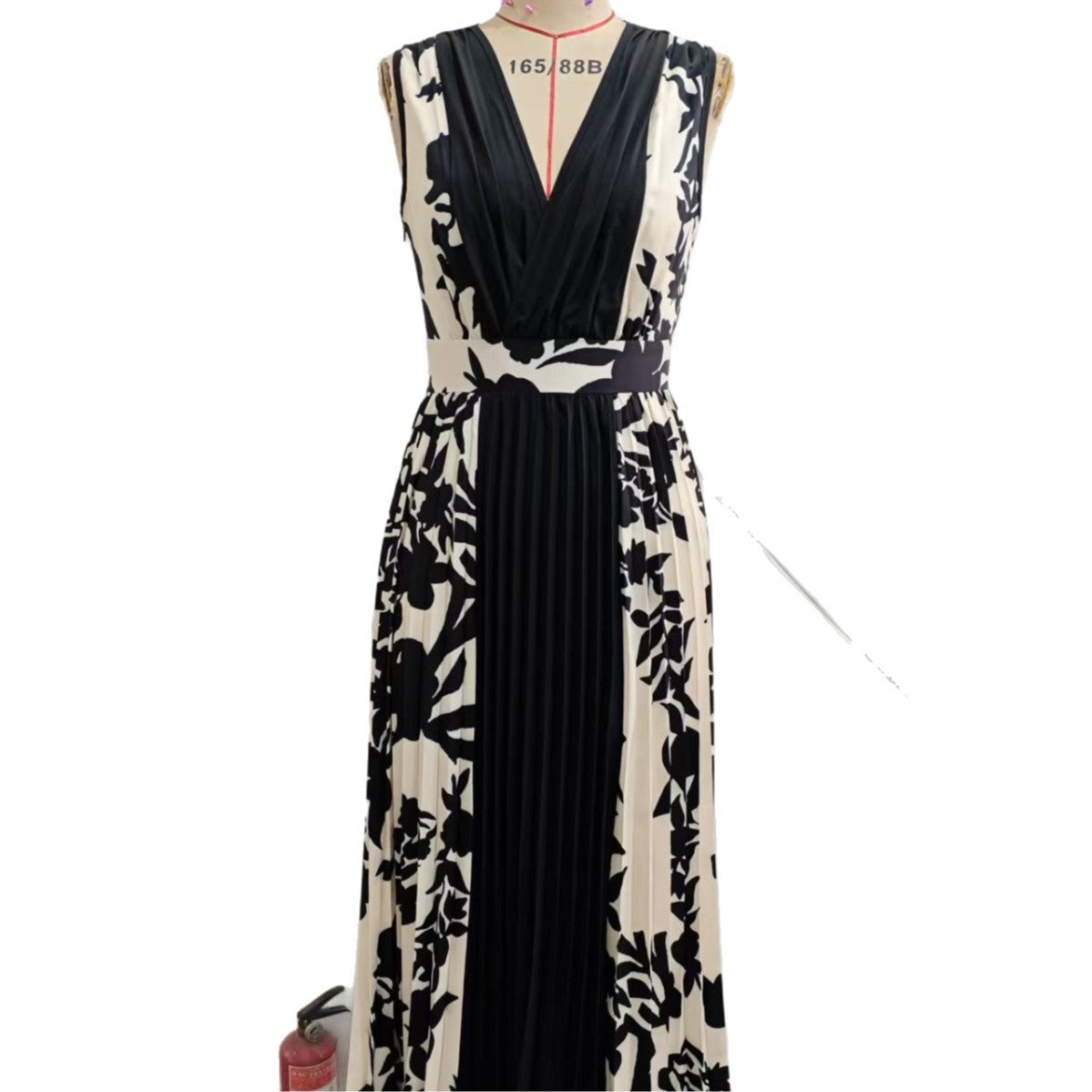 Sleeveless Printed Temperament V-neck Color-block Midi Dress