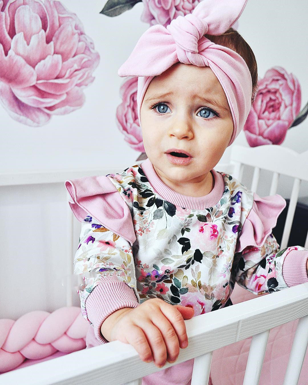 Girls autumn sweater suit