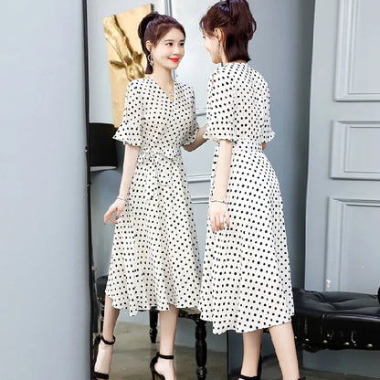 Waist-tight Slimming V-neckline Lace-up Fairy Skirt