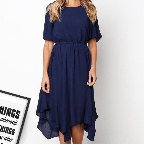 An Irregular Waist Short-sleeved Dress