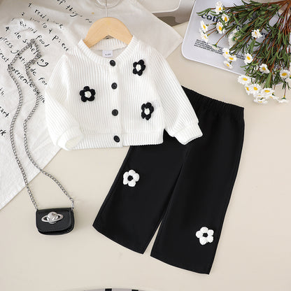 Wool Flower White Long Sleeves Top Black Trousers