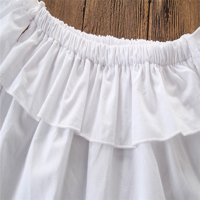 Girl cute one-shoulder skirt suit