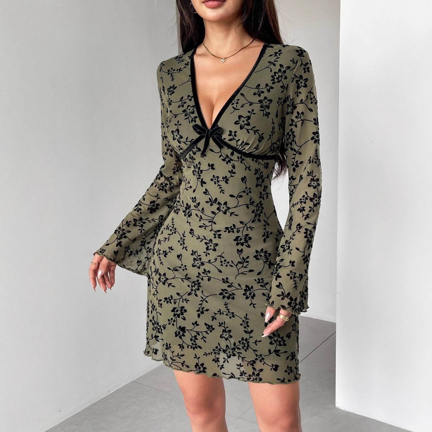 New Bell Sleeve Double-layer Mesh Flocking Large V-neck Dress
