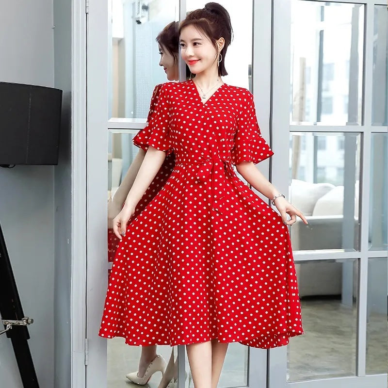 Waist-tight Slimming V-neckline Lace-up Fairy Skirt