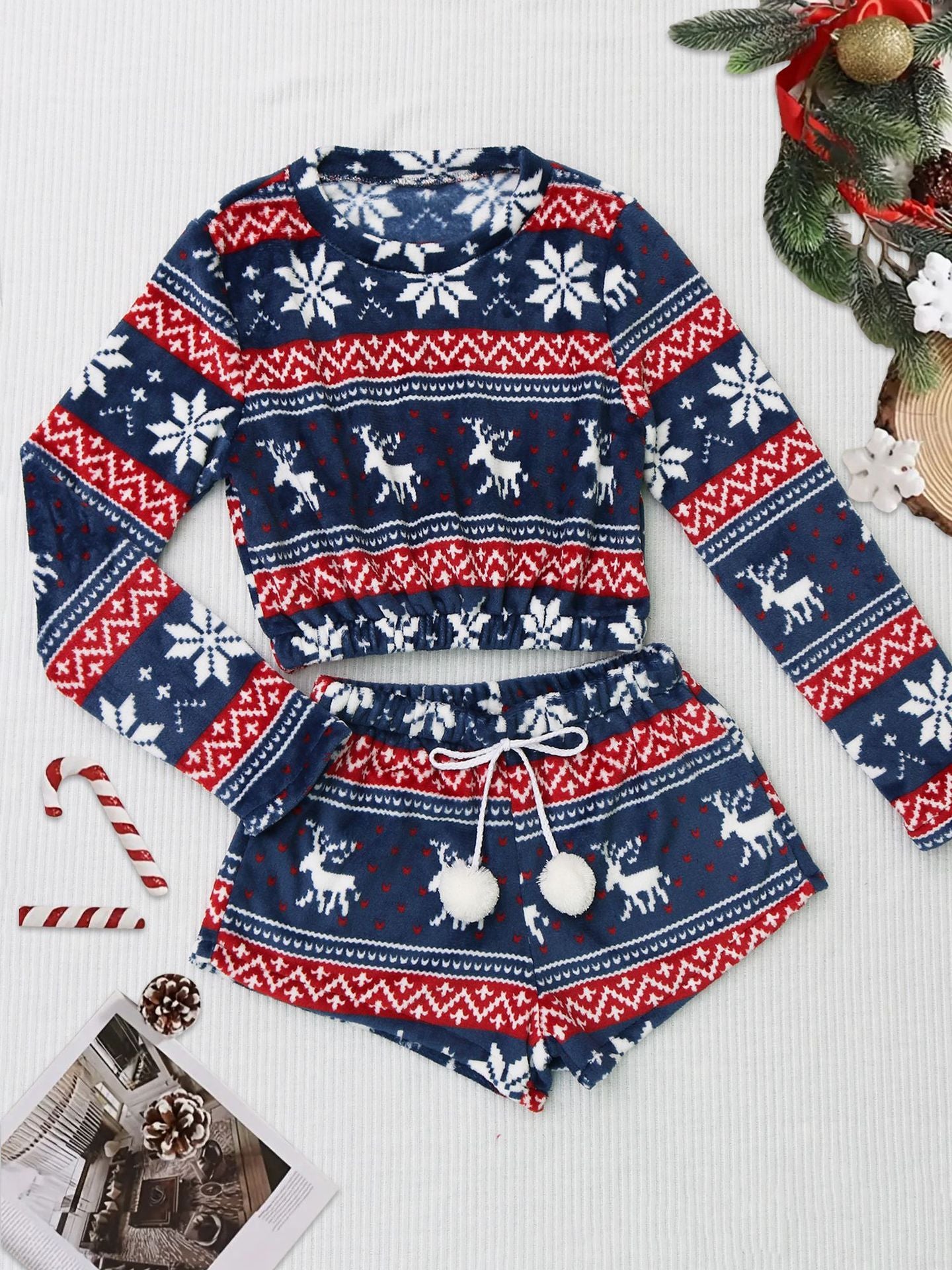 Coral Fleece Christmas Venonat Decoration Round Neck Shorts Long-sleeve Suit