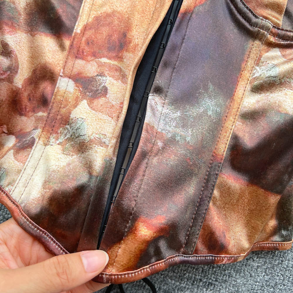 A Backless Top With A Chest And A High-waisted Crop Top