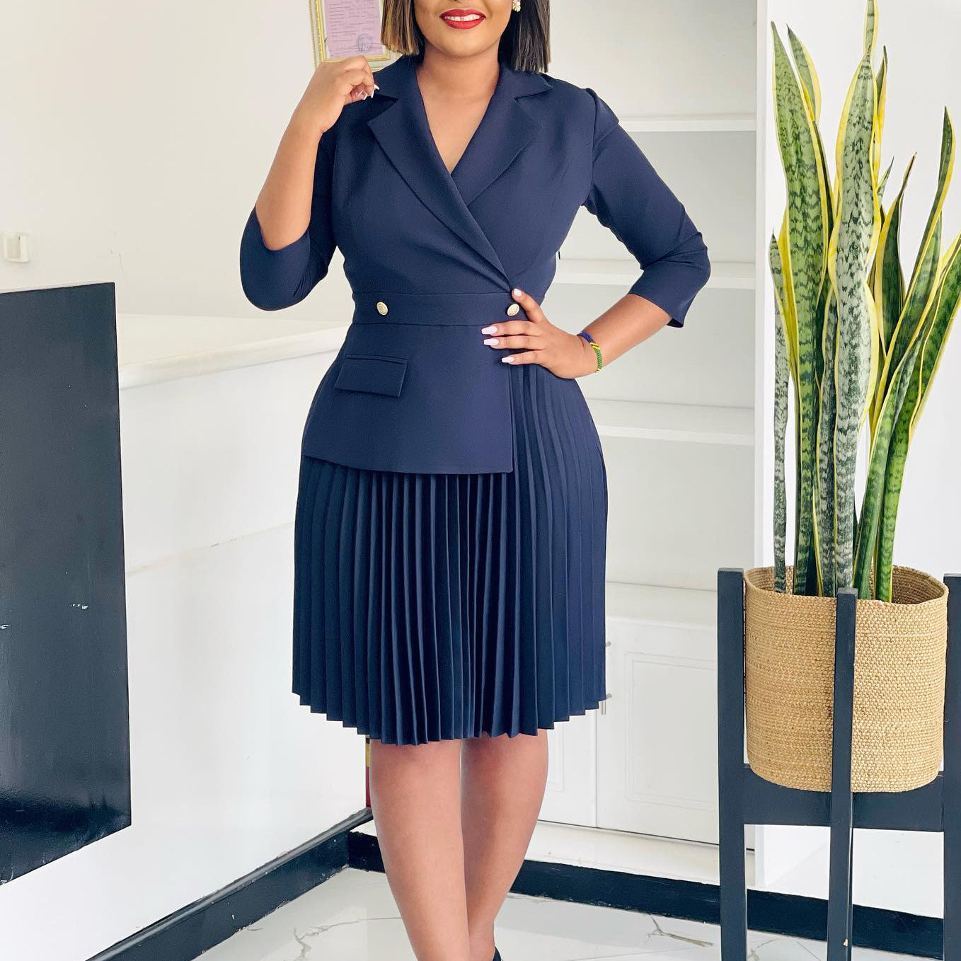 New Fashion Elegant Suit Collar Solid Color Pleated Dress