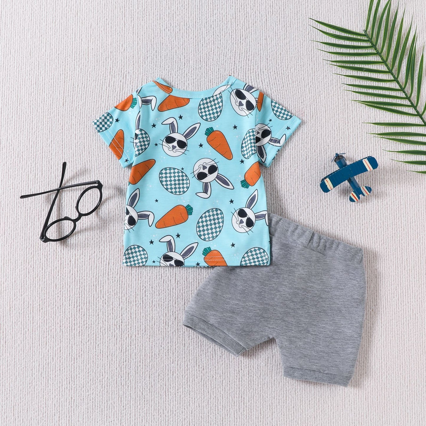 Rabbit Carrot Printed Plaid Pocket Short Sleeve