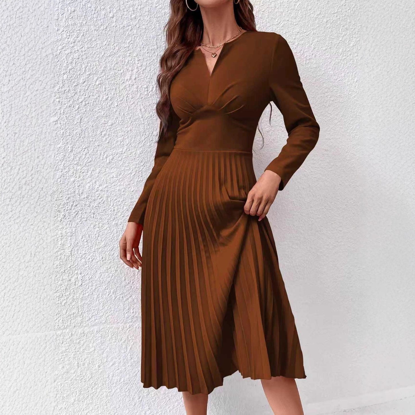 Fashionable Elegant, Solid-color Pleated Waist-cinching Slim Dress