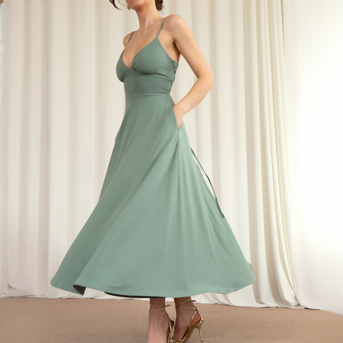 Fashionable Elegant High-end Sling Women's Dress